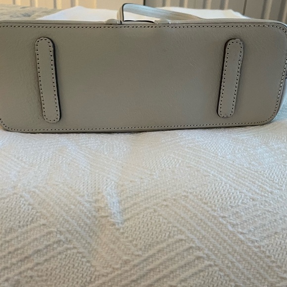 Brighton Ferrara Cream Crossbody - Picture 8 of 9